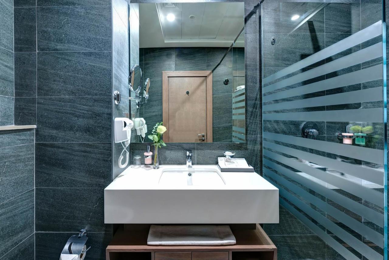 Abar Hotel Apartments Dip-1 Dubai Esterno foto