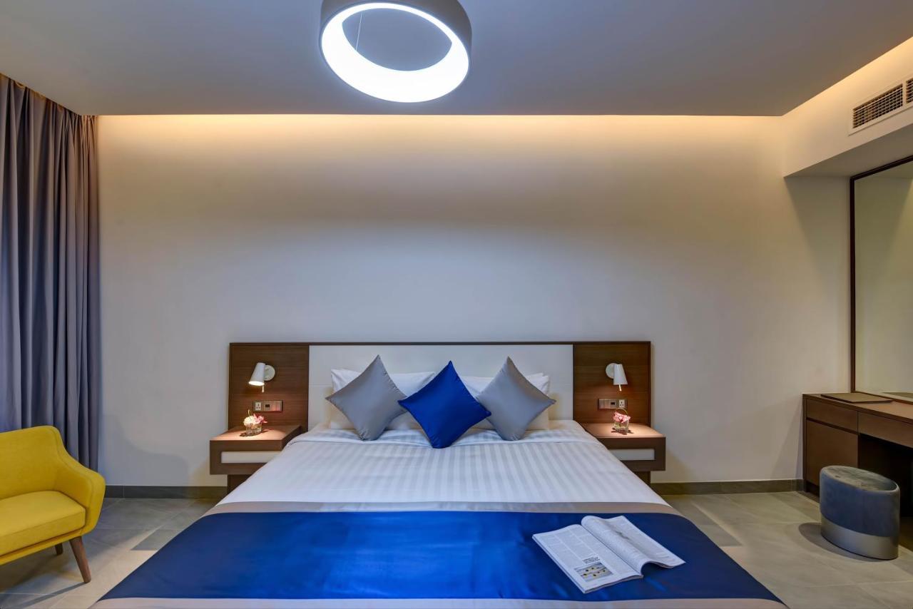Abar Hotel Apartments Dip-1 Dubai Esterno foto