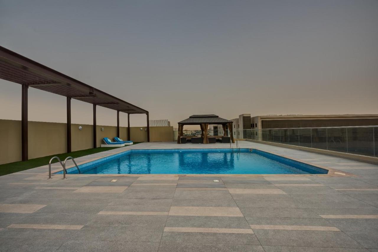 Abar Hotel Apartments Dip-1 Dubai Esterno foto